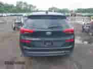 2019 Hyundai Tucson SE z VIN KM8J2CA43KU072898, wystawiony jako IAAI lot #42739926 z przebiegiem 73 368 mil mil oraz . Historia ofert i sprzedaży dostępna na DreamBid. Obrazek 16.