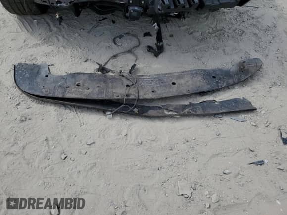 2017 Dodge Challenger 392 Hemi Scat Pack Shaker z VIN 2C3CDZFJ5HH594084, wystawiony jako Copart lot #68770185 z przebiegiem 125 847 mil mil oraz Szkoda całkowita • Salvage title. Historia ofert i sprzedaży dostępna na DreamBid. Obrazek 12.