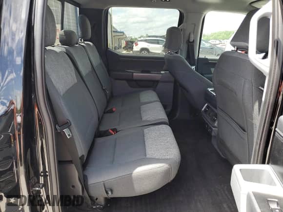 2021 Ford F-150 XL z VIN 1FTFW1E81MFA78366, wystawiony jako Copart lot #61080695 z przebiegiem 64 056 mil mil oraz Szkoda całkowita • Salvage title. Historia ofert i sprzedaży dostępna na DreamBid. Obrazek 10.