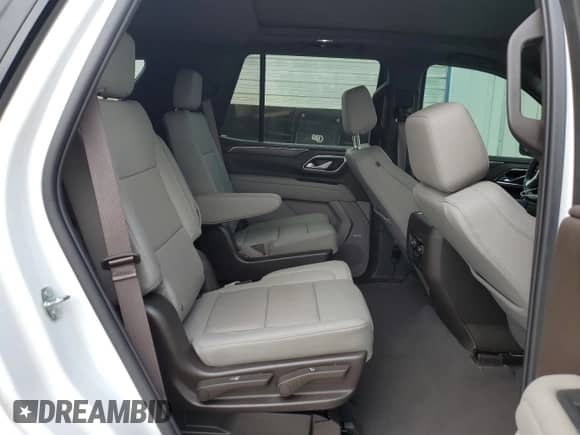 2022 Chevrolet Tahoe Z71 z VIN 1GNSKPKD8NR286539, wystawiony jako Copart lot #67932005 z przebiegiem Nie podano mil oraz Szkoda całkowita • Salvage title. Historia ofert i sprzedaży dostępna na DreamBid. Obrazek 11.