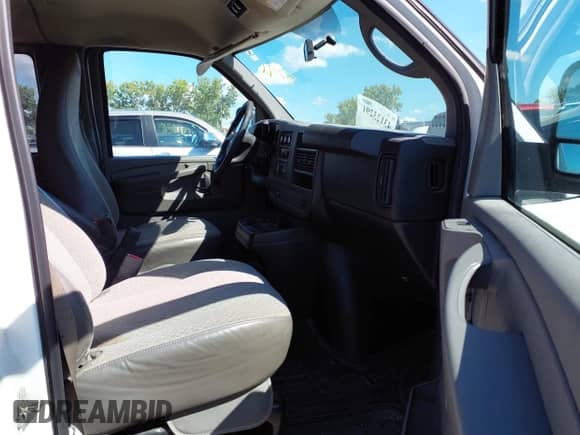 2010 Chevrolet Express Passenger LT с VIN 1GA2G1DG6A1150054, выставлен на аукционе IAAI как лот 43123291 с пробегом 210 243 миль миль и . История ставок и продаж доступна на DreamBid. Изображение 5.
