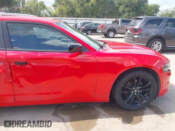 2018 Dodge Charger SXT with VIN 2C3CDXBGXJH313014, listed as a IAAI auction lot 42959792 with 84,258 mi miles and . Bid and sale history available at DreamBid. Image 19.