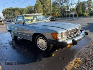 1976 Mercedes-Benz SL z VIN 10704412031122, wystawiony jako Copart lot #84836465 z przebiegiem 132 415 mil mil oraz Czysty tytuł • Clean title. Historia ofert i sprzedaży dostępna na DreamBid. Obrazek 1.