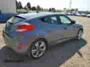 2017 Hyundai Veloster Value Edition z VIN KMHTC6AD1HU313499, wystawiony jako Copart lot #69414495 z przebiegiem 61 303 mil mil oraz Szkoda całkowita • Salvage title. Historia ofert i sprzedaży dostępna na DreamBid. Obrazek 3.