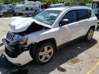2013 Jeep Compass Limited z VIN 1C4NJDCB2DD253987, wystawiony jako Copart lot #54307484 z przebiegiem 114 809 mil mil oraz Szkoda całkowita • Salvage title. Historia ofert i sprzedaży dostępna na DreamBid. Obrazek 1.