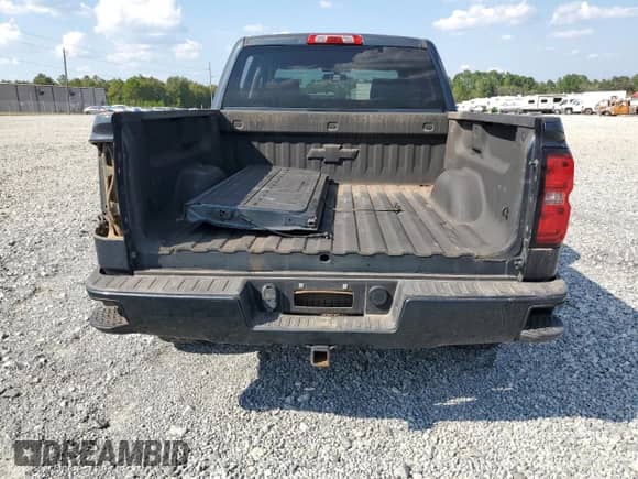 2017 Chevrolet Silverado 1500 LT z VIN 3GCUKREC1HG258005, wystawiony jako Copart lot #81037455 z przebiegiem 144 130 mil mil oraz Szkoda całkowita • Salvage title. Historia ofert i sprzedaży dostępna na DreamBid. Obrazek 6.