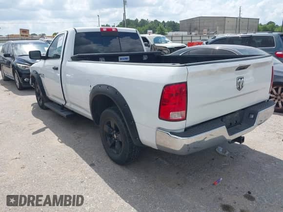 2017 Ram 1500 Tradesman с VIN 3C6JR6DT1HG555507, выставлен на аукционе IAAI как лот 42963043 с пробегом 118 533 миль миль и . История ставок и продаж доступна на DreamBid. Изображение 3.