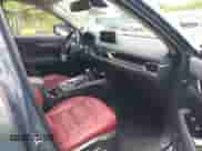 2023 Mazda CX-5 S Carbon Edition z VIN JM3KFBCM8P0223695, wystawiony jako IAAI lot #42379352 z przebiegiem 41 849 mil mil oraz . Historia ofert i sprzedaży dostępna na DreamBid. Obrazek 5.
