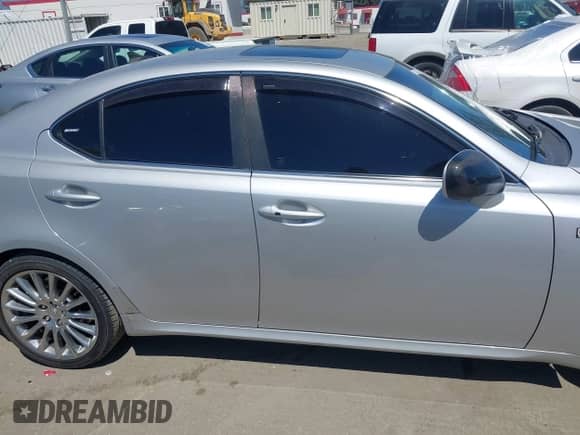 2008 Lexus IS 350 with VIN JTHBE262085017585, listed as a IAAI auction lot 42191579 with 118,931 mi miles and . Bid and sale history available at DreamBid. Image 13.