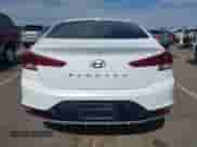 2019 Hyundai Elantra SEL с VIN 5NPD84LF9KH423585, выставлен на аукционе IAAI как лот 43400643 с пробегом 83 802 миль миль и . История ставок и продаж доступна на DreamBid. Изображение 17.