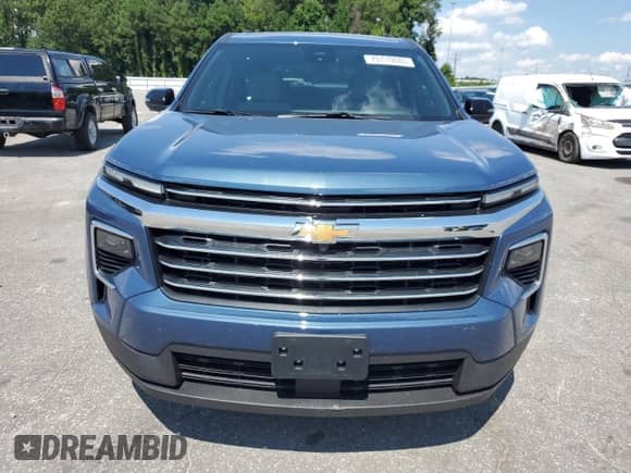 2025 Chevrolet Traverse FWD LT with VIN 1GNERGRS6SJ191047, listed as a Copart auction lot 70110685 with 4,345 mi miles and Salvage title. Bid and sale history available at DreamBid. Image 5.
