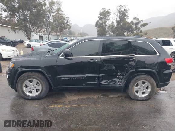 2017 Jeep Grand Cherokee Laredo with VIN 1C4RJEAG0HC846474, listed as a IAAI auction lot 41725967 with 88,180 mi miles and . Bid and sale history available at DreamBid. Image 14.