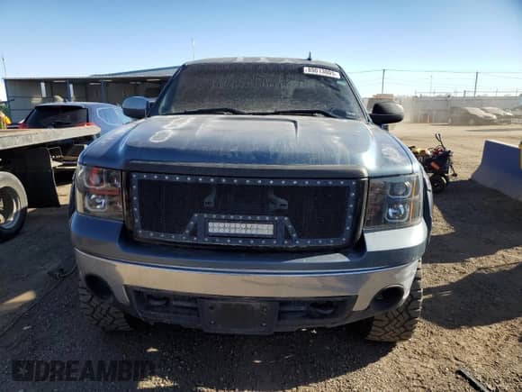 2008 GMC Sierra 1500 SL with VIN 2GTEK13C481267945, listed as a Copart auction lot 89013005 with 286,401 mi miles and Clean title. Bid and sale history available at DreamBid. Image 5.