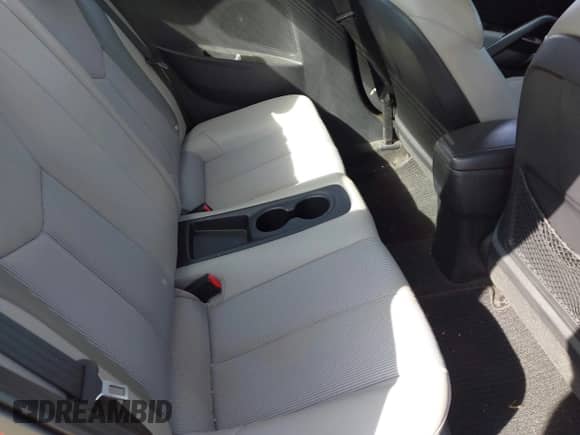 2012 Hyundai Veloster w/Black Int с VIN KMHTC6AD4CU077164, выставлен на аукционе IAAI как лот 42053970 с пробегом 122 657 миль миль и . История ставок и продаж доступна на DreamBid. Изображение 8.