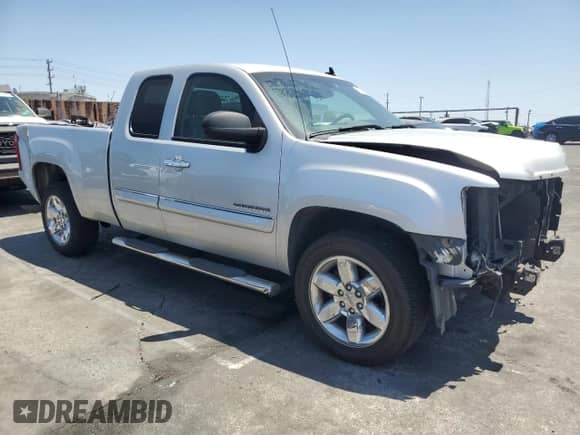 2012 GMC Sierra 1500 SLE z VIN 1GTR1VE05CZ243264, wystawiony jako Copart lot #57529845 z przebiegiem 297 504 mil mil oraz Szkoda całkowita • Salvage title. Historia ofert i sprzedaży dostępna na DreamBid. Obrazek 4.