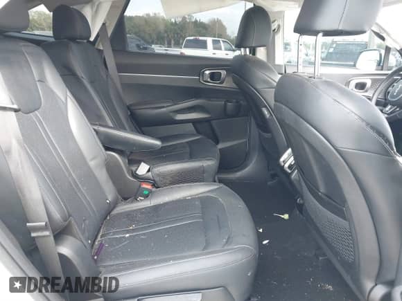 2022 Kia Sorento S with VIN KNDRG4LG2N5093214, listed as a IAAI auction lot 41702086 with 61,144 mi miles and . Bid and sale history available at DreamBid. Image 8.