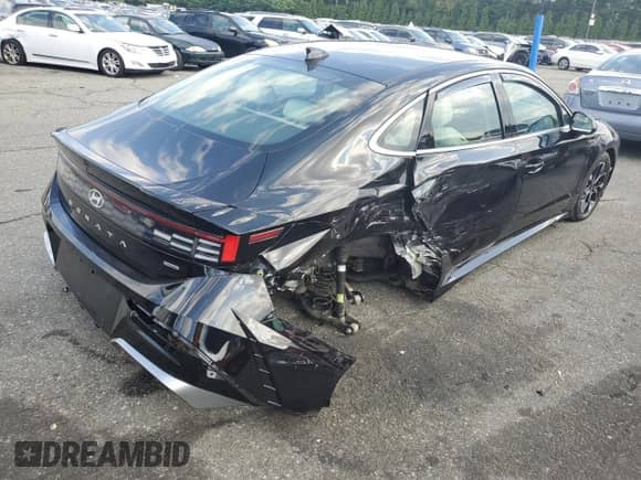 2024 Hyundai Sonata SEL с VIN KMHL64JA5RA367196, выставлен на аукционе Copart как лот 69000975 с пробегом 16 881 миль миль и Списание • Salvage title. История ставок и продаж доступна на DreamBid. Изображение 3.