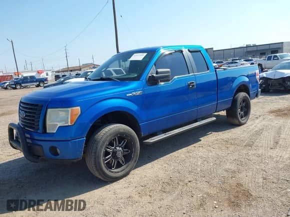 2014 Ford F-150 XL z VIN 1FTFX1CF5EFC15437, wystawiony jako IAAI lot #43127595 z przebiegiem 242 987 mil mil oraz . Historia ofert i sprzedaży dostępna na DreamBid. Obrazek 2.