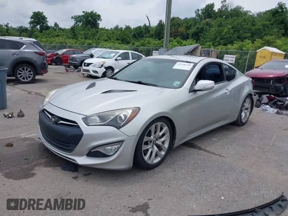 2013 Hyundai Genesis Coupe Grand Touring with VIN KMHHU6KJ8DU087026, listed as a IAAI auction lot 42358356 with 65,730 mi miles and . Bid and sale history available at DreamBid. Image 17.