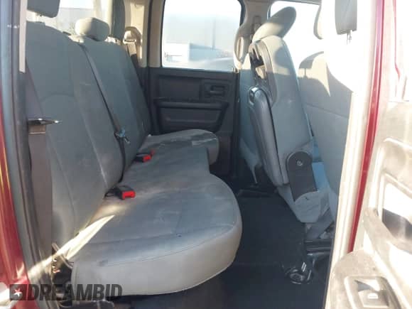 2018 Ram 1500 Express с VIN 1C6RR7FT3JS171975, выставлен на аукционе IAAI как лот 41331130 с пробегом 137 501 миль миль и . История ставок и продаж доступна на DreamBid. Изображение 8.