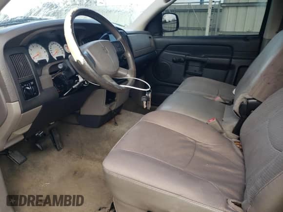 2004 Dodge 1500 ST с VIN 1D7HA16N14J279764, выставлен на аукционе Copart как лот 48986255 с пробегом Не указан миль и Чистый • Clean title. История ставок и продаж доступна на DreamBid. Изображение 7.