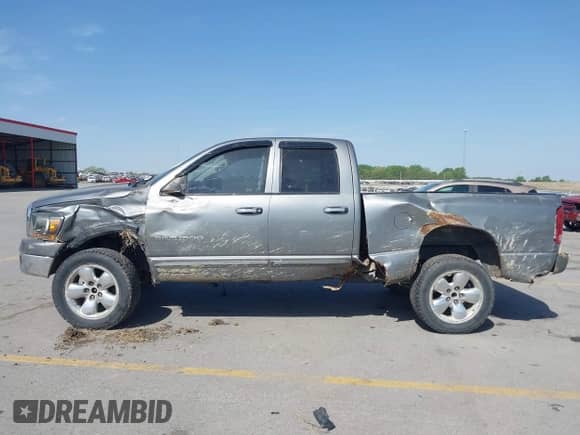 2006 Dodge 1500 SLT with VIN 1D7HU18276J156175, listed as a IAAI auction lot 42259048 with 199,130 mi miles and . Bid and sale history available at DreamBid. Image 14.