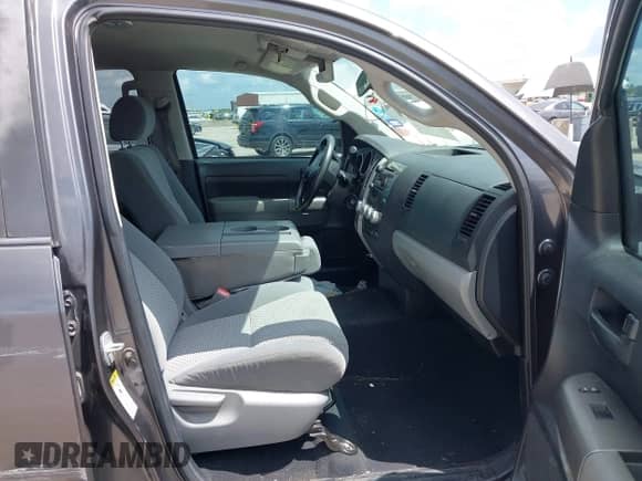 2012 Toyota Tundra с VIN 5TFUM5F18CX029289, выставлен на аукционе IAAI как лот 42583440 с пробегом Не указан миль и . История ставок и продаж доступна на DreamBid. Изображение 5.