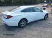 2022 Hyundai Sonata SE with VIN 5NPEG4JA9NH142650, listed as a IAAI auction lot 43237045 with 60,000 mi miles and . Bid and sale history available at DreamBid. Image 4.