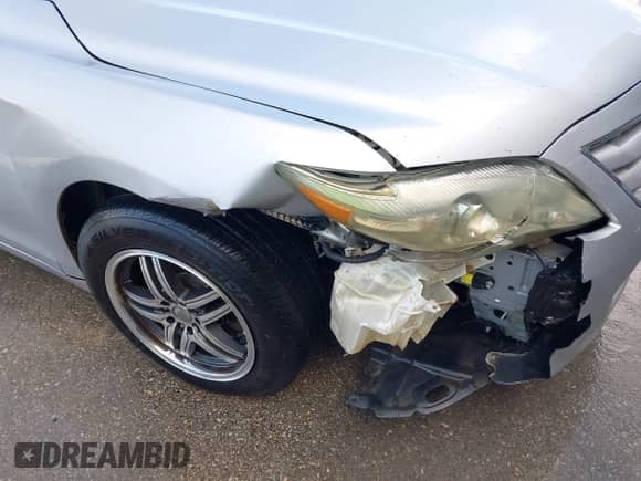 2011 Toyota Camry LE with VIN 4T1BF3EK9BU629735, listed as a IAAI auction lot 43132012 with 189,176 mi miles and . Bid and sale history available at DreamBid. Image 6.