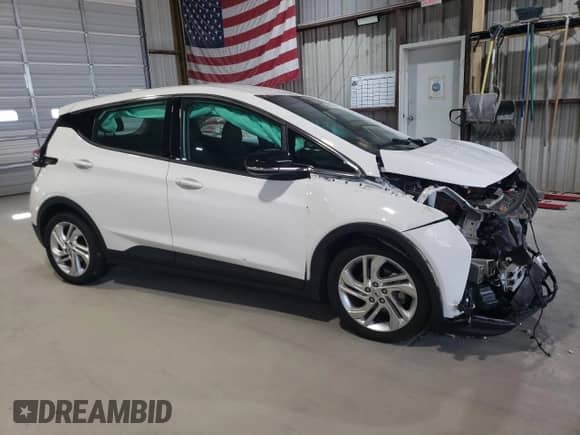 2023 Chevrolet Bolt EV 1LT z VIN 1G1FW6S06P4101564, wystawiony jako Copart lot #69358055 z przebiegiem Nie podano mil oraz Szkoda całkowita • Salvage title. Historia ofert i sprzedaży dostępna na DreamBid. Obrazek 4.
