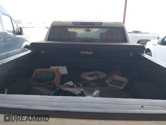 2019 Chevrolet Silverado 1500 Work Truck с VIN 1GCPWAEF9KZ171019, выставлен на аукционе IAAI как лот 43402641 с пробегом 161 604 миль миль и . История ставок и продаж доступна на DreamBid. Изображение 12.