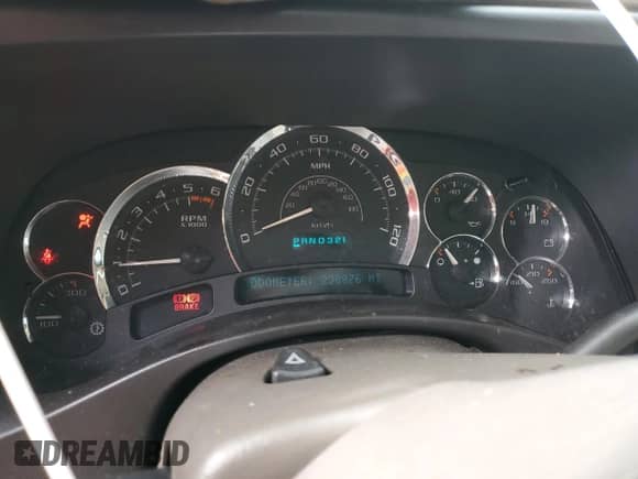 2005 Cadillac Escalade ESV with VIN 3GYFK66N65G191995, listed as a Copart auction lot 82740205 with 230,976 mi miles and Clean title. Bid and sale history available at DreamBid. Image 9.