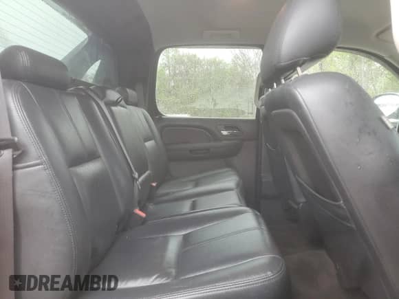 2013 Chevrolet Avalanche LS z VIN 3GNMCEE02DG145645, wystawiony jako Copart lot #50888915 z przebiegiem 145 766 mil mil oraz Szkoda całkowita • Salvage title. Historia ofert i sprzedaży dostępna na DreamBid. Obrazek 10.