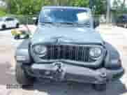 2025 Jeep Wrangler Sport S с VIN 1C4PJXDN0SW522296, выставлен на аукционе IAAI как лот 42970229 с пробегом 8 892 миль миль и . История ставок и продаж доступна на DreamBid. Изображение 6.