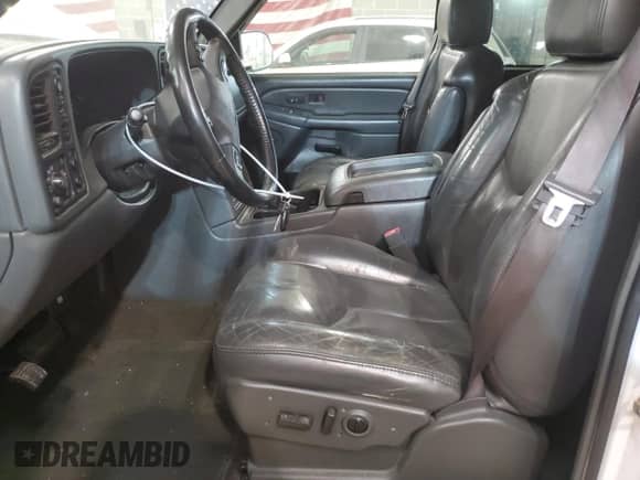 2007 GMC Sierra 1500 SLT с VIN 1GTEK19Z57E195579, выставлен на аукционе Copart как лот 63275354 с пробегом 223 306 миль миль и Списание • Salvage title. История ставок и продаж доступна на DreamBid. Изображение 7.