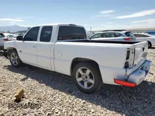 2005 Chevrolet Silverado SS с VIN 2GCEK19N651263741, выставлен на аукционе Copart как лот 63927595 с пробегом 201 958 миль миль и Списание • Salvage title. История ставок и продаж доступна на DreamBid. Изображение 2.
