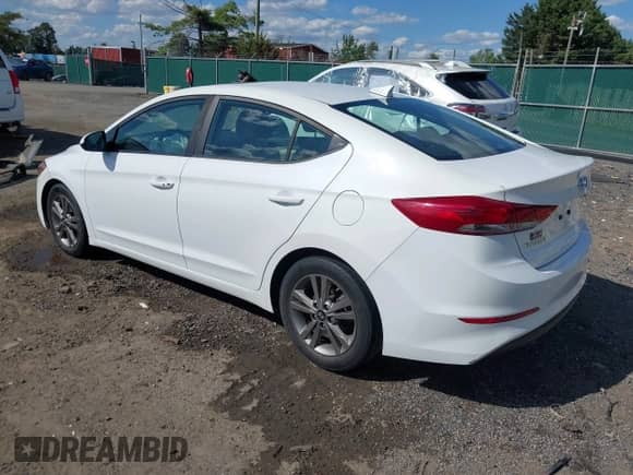 2018 Hyundai Elantra Value Edition с VIN 5NPD84LF2JH322399, выставлен на аукционе IAAI как лот 43085743 с пробегом 49 492 миль миль и . История ставок и продаж доступна на DreamBid. Изображение 3.