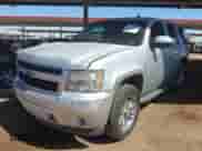 2013 Chevrolet Tahoe LS z VIN 1GNSCAE03DR179027, wystawiony jako IAAI lot #42096434 z przebiegiem 205 143 mil mil oraz . Historia ofert i sprzedaży dostępna na DreamBid. Obrazek 17.