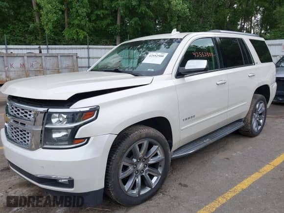 2015 Chevrolet Tahoe LTZ с VIN 1GNSKCKC0FR531948, выставлен на аукционе IAAI как лот 42552500 с пробегом 197 635 миль миль и . История ставок и продаж доступна на DreamBid. Изображение 17.