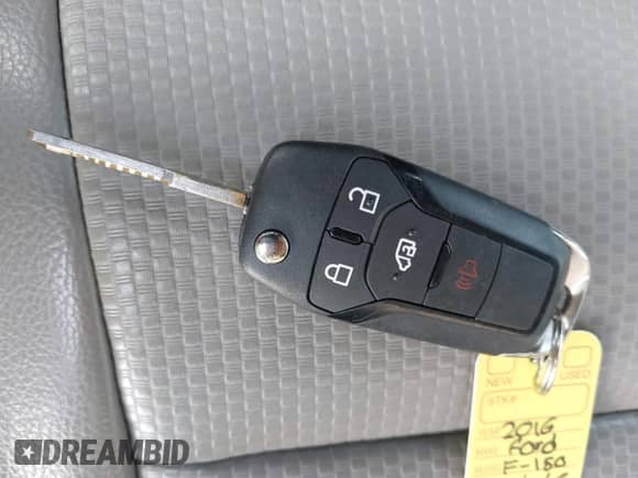 2016 Ford F-150 XL z VIN 1FTEX1C86GFB29568, wystawiony jako IAAI lot #43417844 z przebiegiem 98 431 mil mil oraz . Historia ofert i sprzedaży dostępna na DreamBid. Obrazek 11.