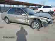 1993 Honda Accord с VIN JHMCB7688PC032439, выставлен на аукционе IAAI как лот 41813812 с пробегом 237 579 миль миль и . История ставок и продаж доступна на DreamBid. Изображение 18.