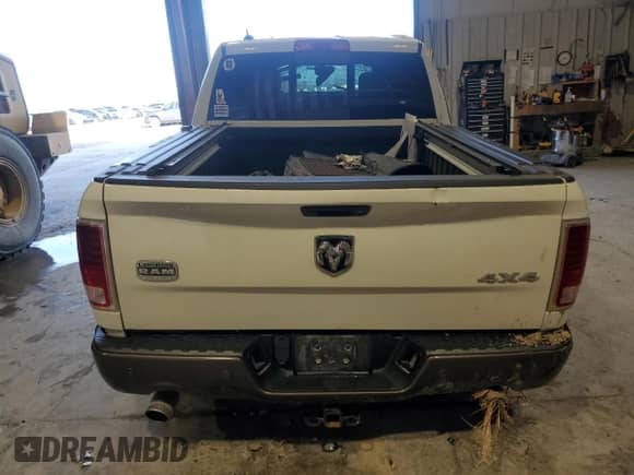 2017 Ram 1500 Limited z VIN 1C6RR7PT0HS858372, wystawiony jako Copart lot #43510845 z przebiegiem 135 415 mil mil oraz Szkoda całkowita • Salvage title. Historia ofert i sprzedaży dostępna na DreamBid. Obrazek 6.