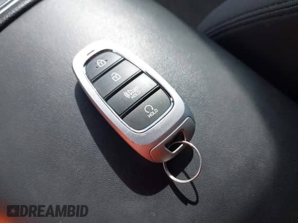 2022 Hyundai Santa Fe SEL z VIN 5NMS2DAJ5NH446279, wystawiony jako IAAI lot #43244817 z przebiegiem 45 526 mil mil oraz . Historia ofert i sprzedaży dostępna na DreamBid. Obrazek 11.