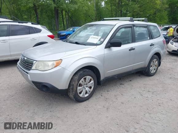 2009 Subaru Forester X z VIN JF2SH61649G791680, wystawiony jako IAAI lot #42305546 z przebiegiem 193 607 mil mil oraz . Historia ofert i sprzedaży dostępna na DreamBid. Obrazek 2.