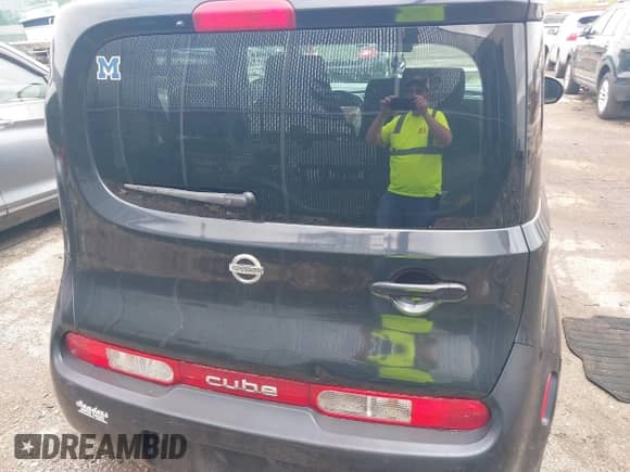 2010 Nissan Cube S with VIN JN8AZ2KR0AT166802, listed as a IAAI auction lot 42165927 with 199,990 mi miles and . Bid and sale history available at DreamBid. Image 16.