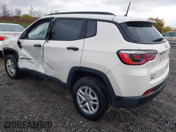 2018 Jeep Compass Sport с VIN 3C4NJDAB0JT117883, выставлен на аукционе IAAI как лот 43464152 с пробегом 90 397 миль миль и . История ставок и продаж доступна на DreamBid. Изображение 3.