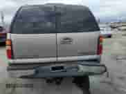 2001 Chevrolet Suburban LS с VIN 3GNEC16TX1G287873, выставлен на аукционе Copart как лот 81099135 с пробегом 269 607 миль миль и Списание • Salvage title. История ставок и продаж доступна на DreamBid. Изображение 6.