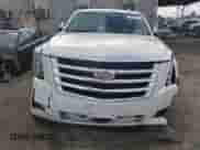 2015 Cadillac Escalade Premium z VIN 1GYS4NKJ7FR675519, wystawiony jako Copart lot #85295545 z przebiegiem 74 312 mil mil oraz Szkoda całkowita • Salvage title. Historia ofert i sprzedaży dostępna na DreamBid. Obrazek 5.