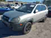 2008 Hyundai Tucson SE with VIN KM8JN12D88U823609, listed as a IAAI auction lot 43331072 with 184,362 mi miles and . Bid and sale history available at DreamBid. Image 17.