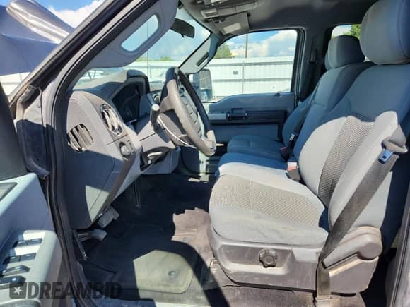 2014 Ford F-250 XL z VIN 1FT7W2BT4EEB70954, wystawiony jako Copart lot #69226715 z przebiegiem 131 081 mil mil oraz Szkoda całkowita • Salvage title. Historia ofert i sprzedaży dostępna na DreamBid. Obrazek 7.